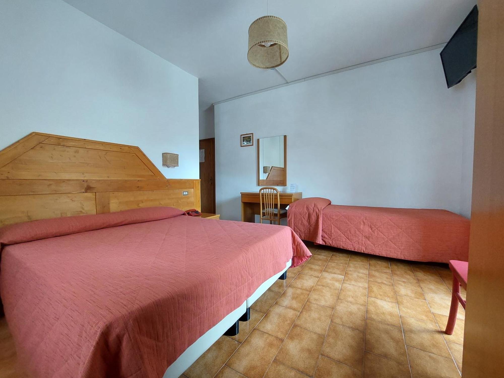 Hotel Paganella Molveno Buitenkant foto
