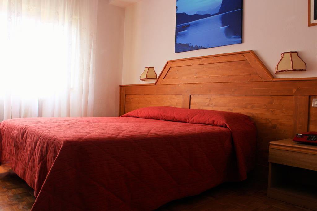 Hotel Paganella Molveno Buitenkant foto